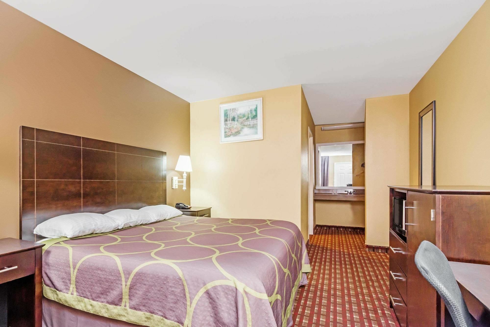Super 8 By Wyndham Lake Charles Northeast מראה חיצוני תמונה